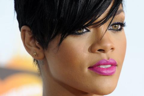 rihanna-istekleri-nationalturk-4487.jpg