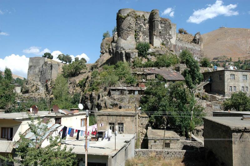 51144439.Bitlis_Kale_1350.jpg