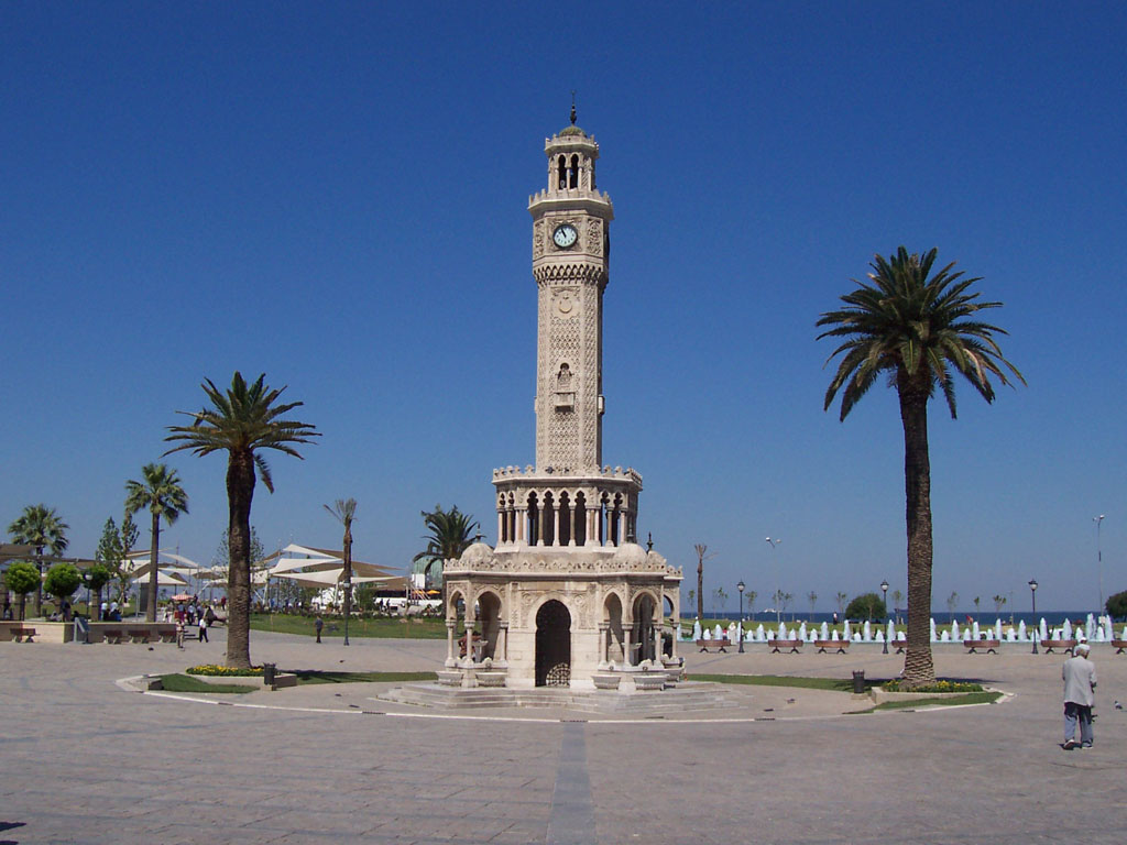 İzmir-Saat-Kulesi-Fotoğrafları-bilelelimmi-8.jpg