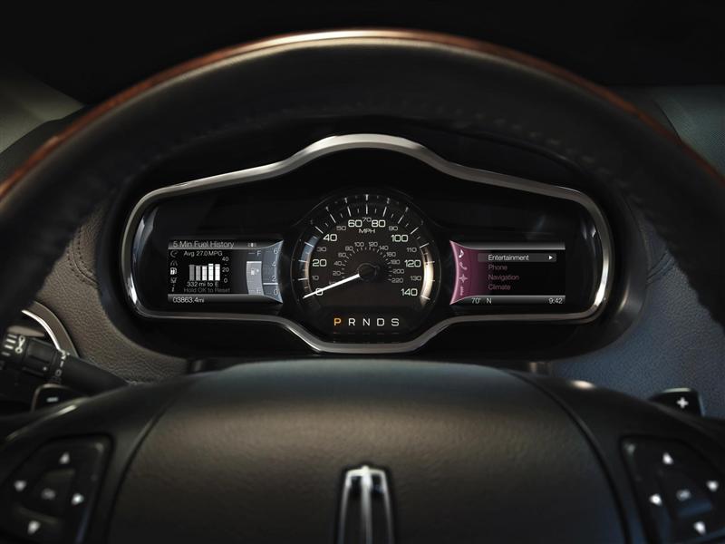 2013-Lincoln-MKT_2-68.jpg