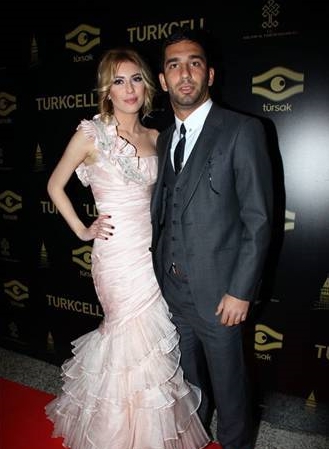 arda-turan-sinem-kobal5-2817.jpg