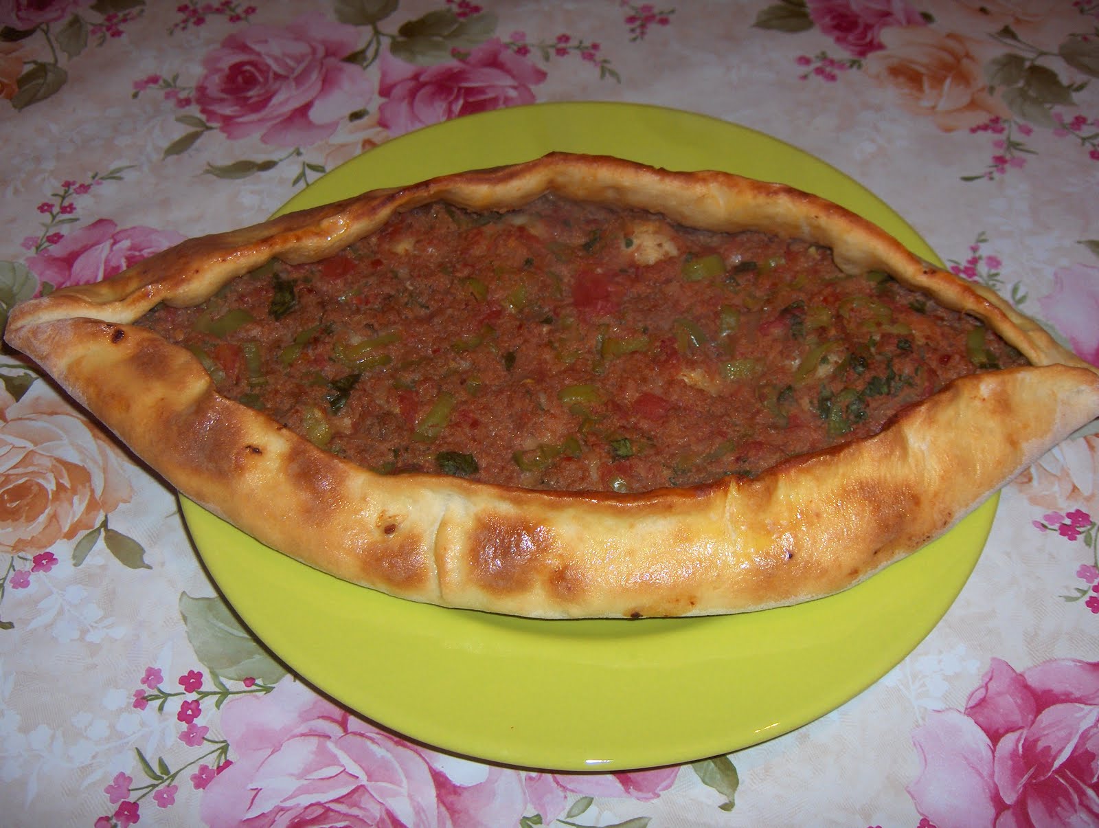 kiymali_pide_tarifi.JPG-2b3.jpg