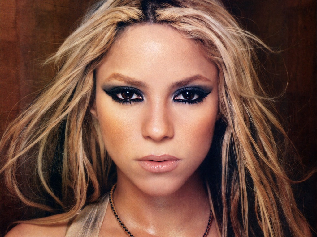 shakira-shakira-34660_1024_768-6122.jpg