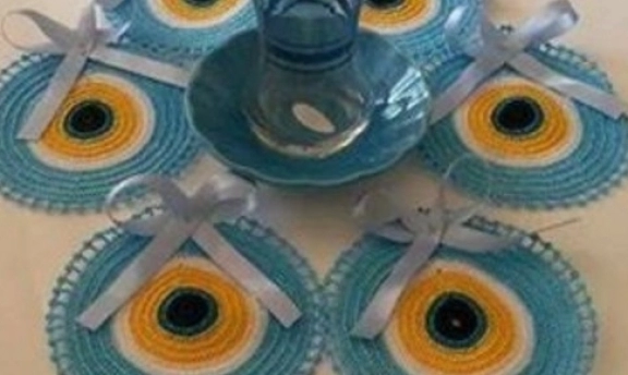 Nazar boncuklu örgü bardak altı modelleri ve yapılışı